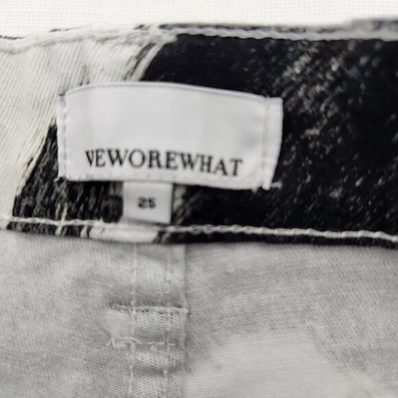 We Wore What Cow Print Black and White Stiletto Slit Jeans SIZE 25 - Picture 3 of 8